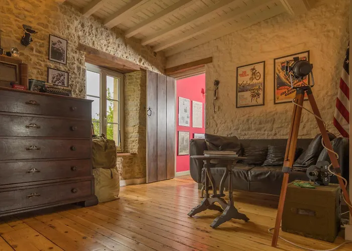 לינה וארוחת בוקר Spirit Of 1944