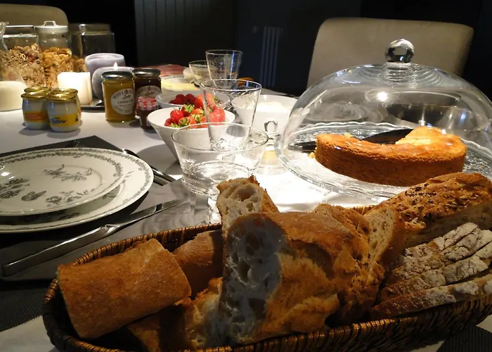 Spirit Of 1944 לינה וארוחת בוקר